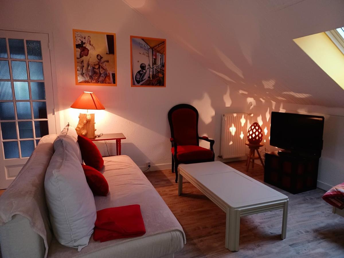 Appartement Dans Maison, Calme Assure Corancy Exterior foto