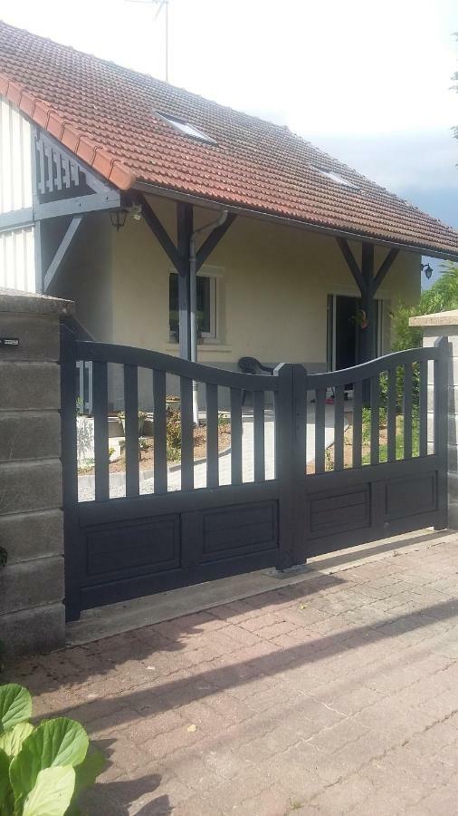 Appartement Dans Maison, Calme Assure Corancy Exterior foto